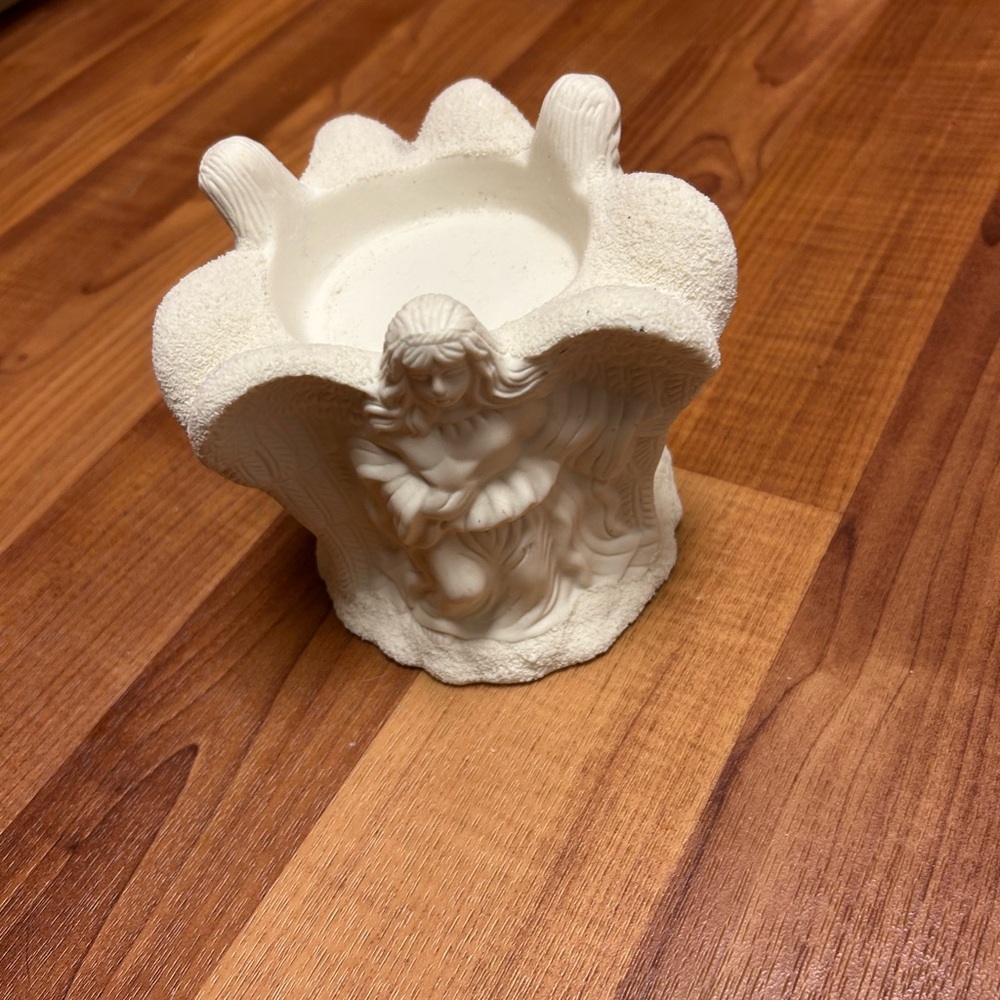 Ivory Bisque Three Angel Candle Ring Holder